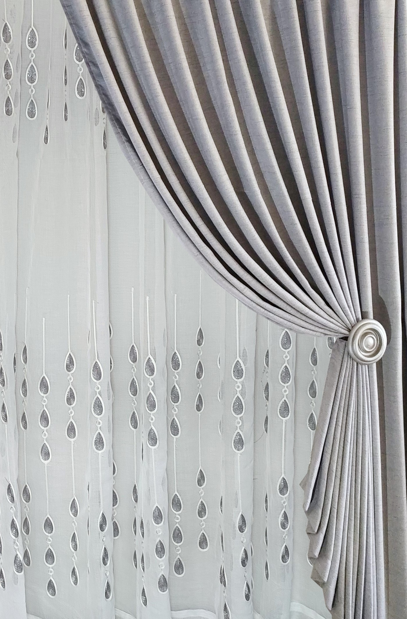 Embroidered Linen Voile 1918 Grey Tear Drop Voil Centre